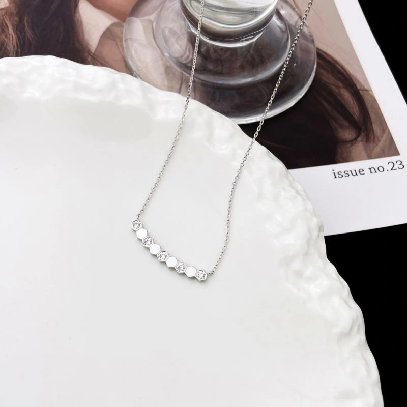 Lightweight Chaumet Necklaces 213112