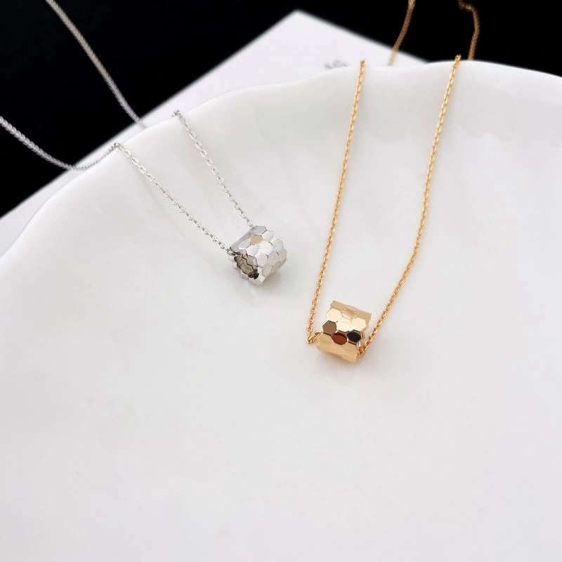 Chaumet Necklaces Breathable 213102