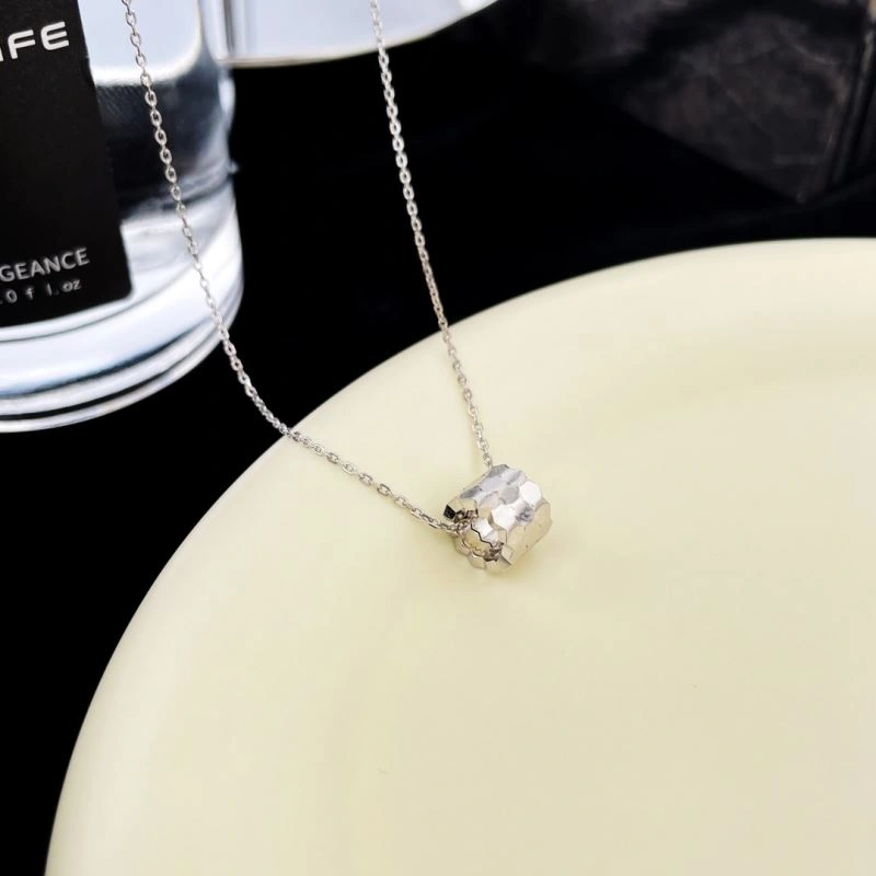 Chaumet Necklaces Breathable 213102
