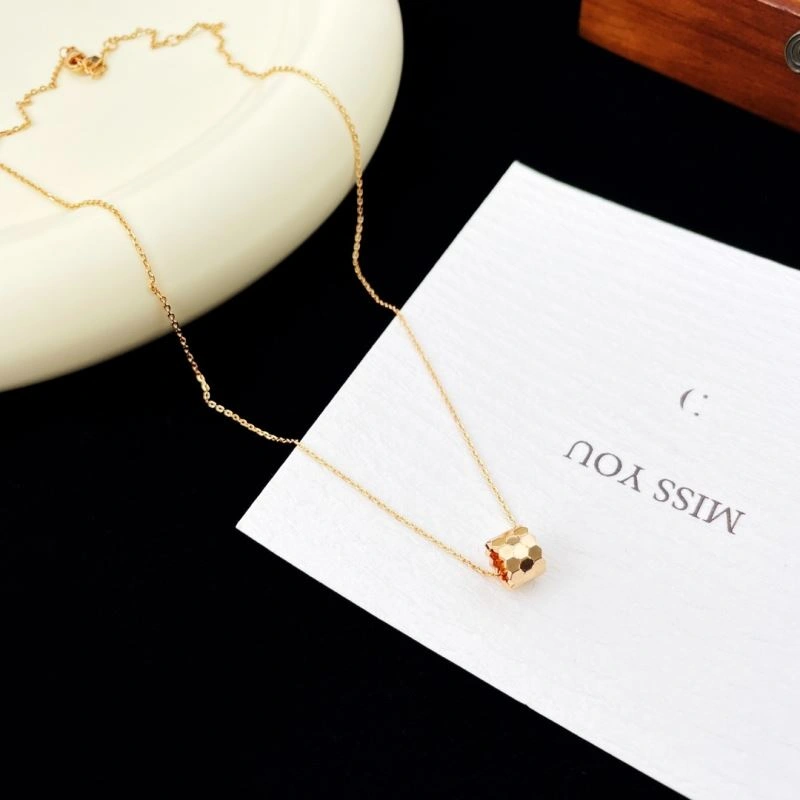 Chaumet Necklaces Breathable 213102