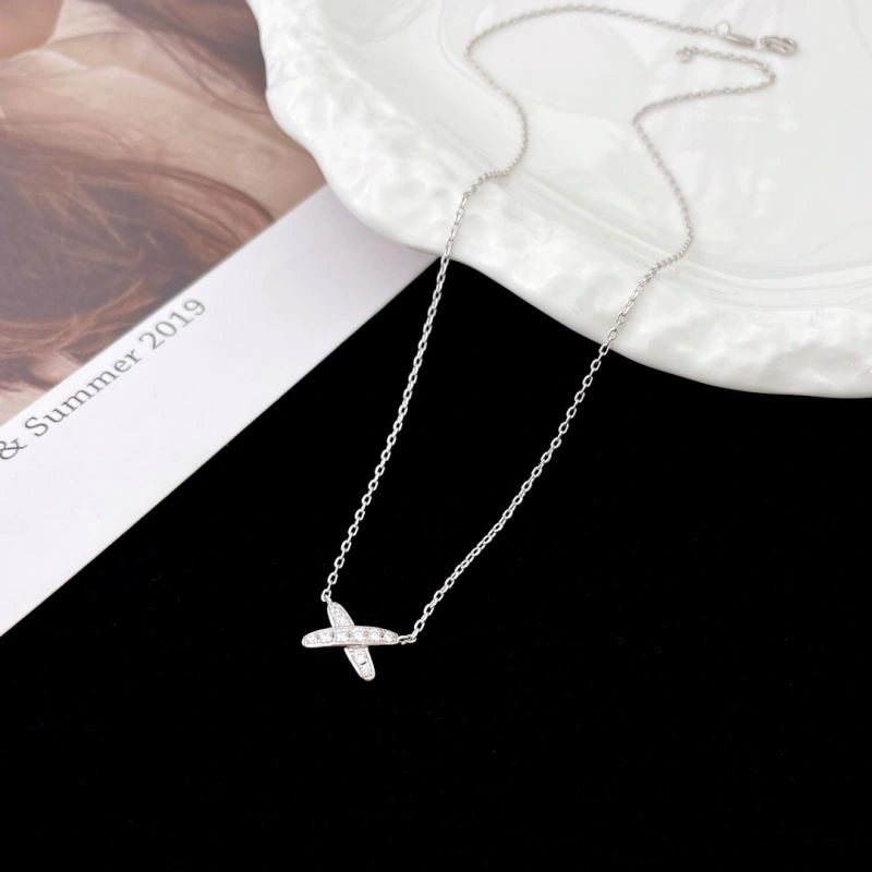 UrbanChic Chaumet Necklaces 213103