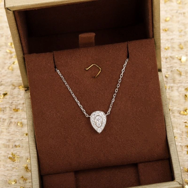 Chaumet Necklaces Breathable 213093