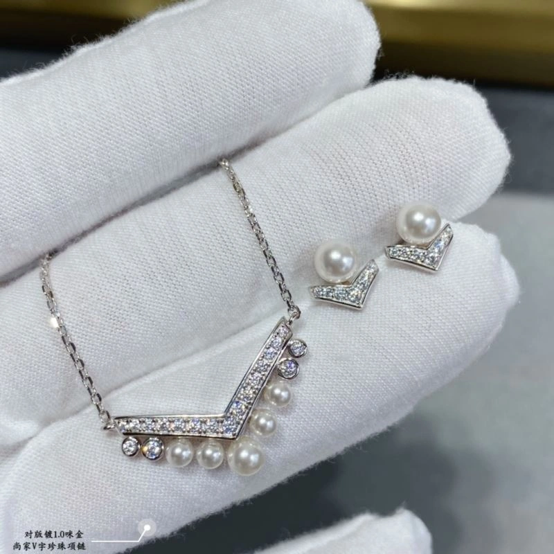 AllSeason Chaumet Necklaces 212367