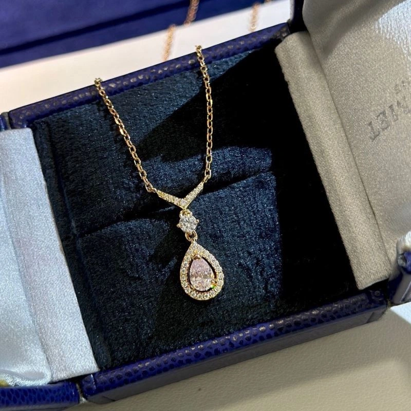 Lightweight Chaumet Necklaces 212301