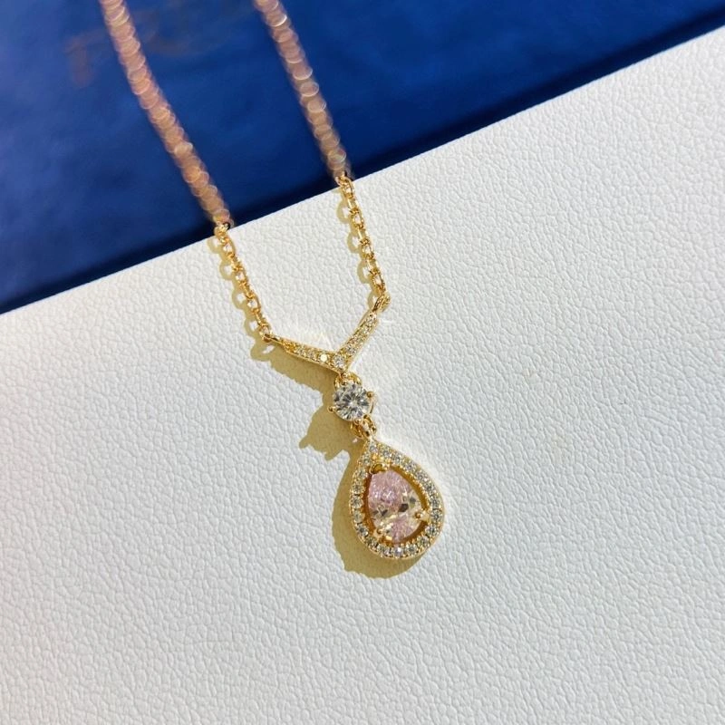 Lightweight Chaumet Necklaces 212301