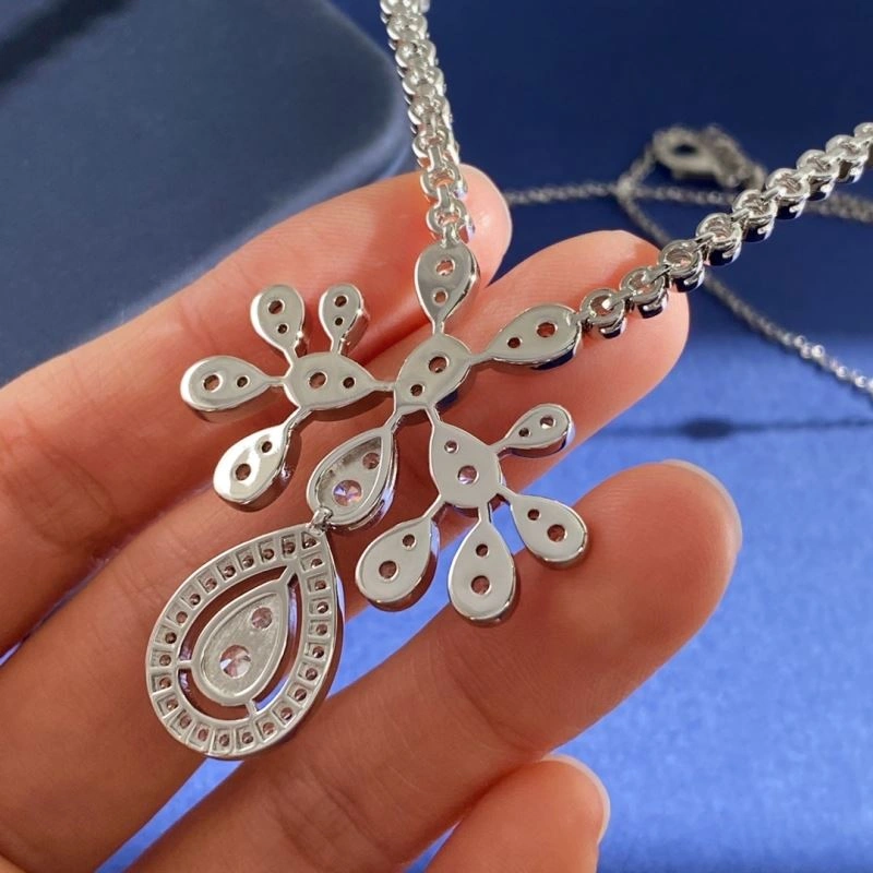 Chaumet Necklaces Unisex 212292