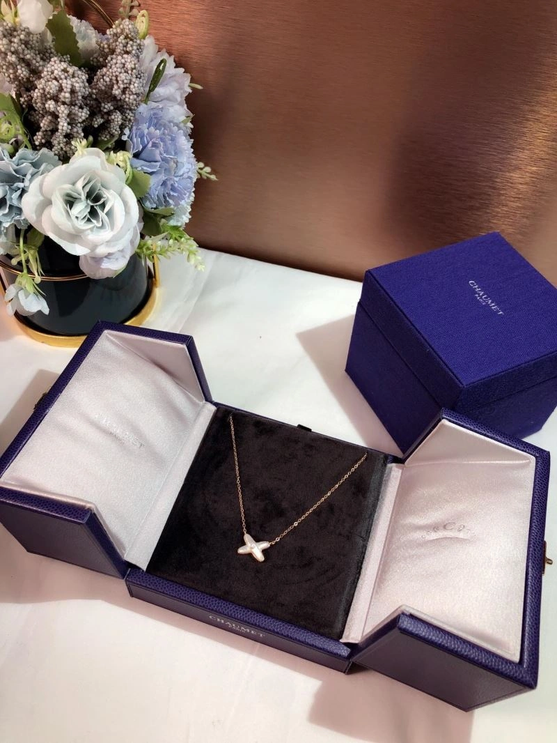 Chaumet Necklaces Practical 211406