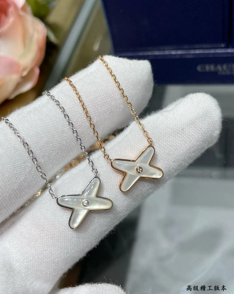 Seasonal Chaumet Necklaces 211393