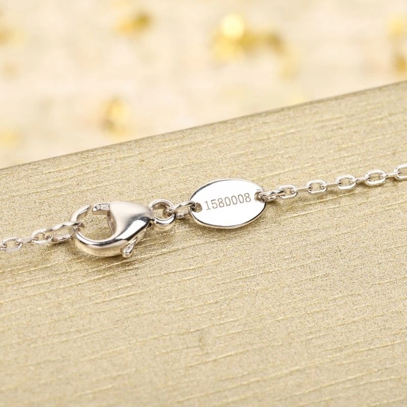 Chaumet Necklaces Elegant 211401