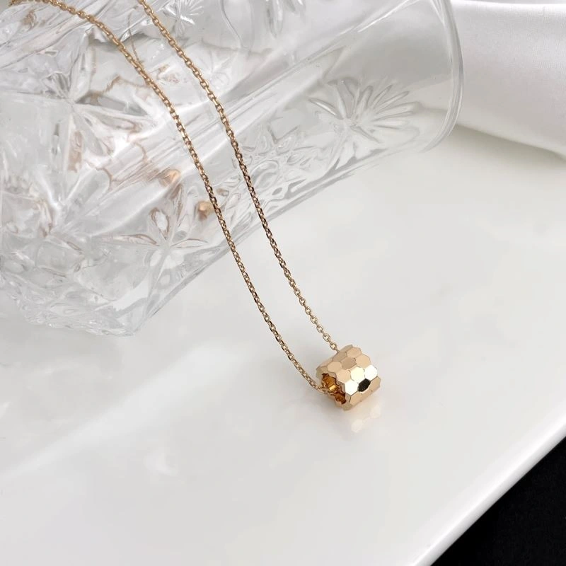 Sustainable Chaumet Necklaces 211379