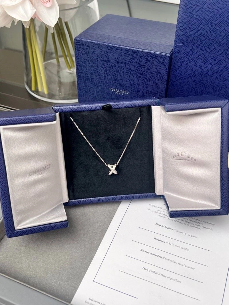 Timeless Chaumet Necklaces 210855