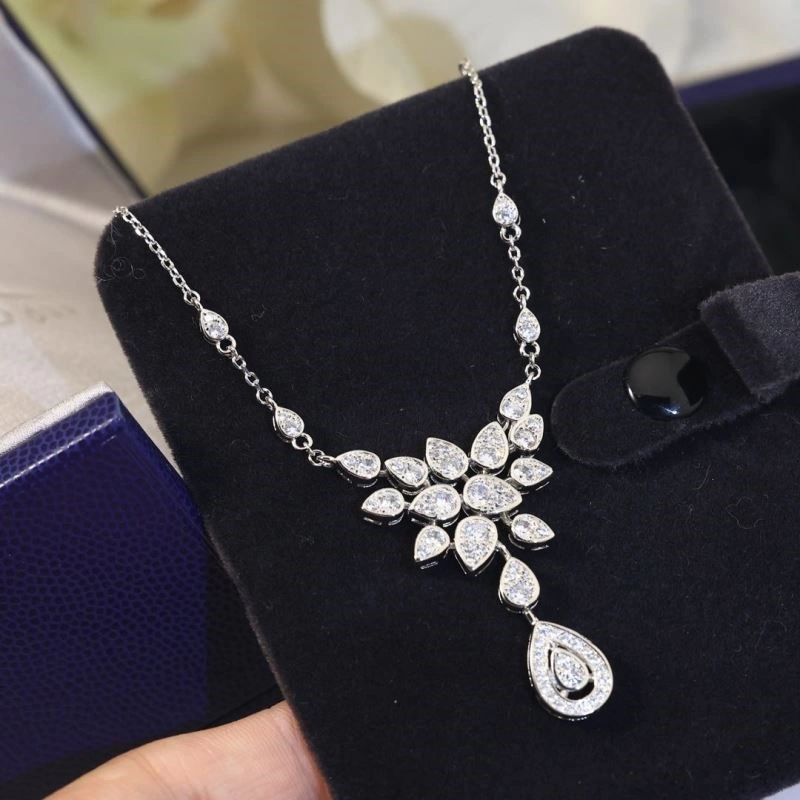 SoftTouch Chaumet Necklaces 210848