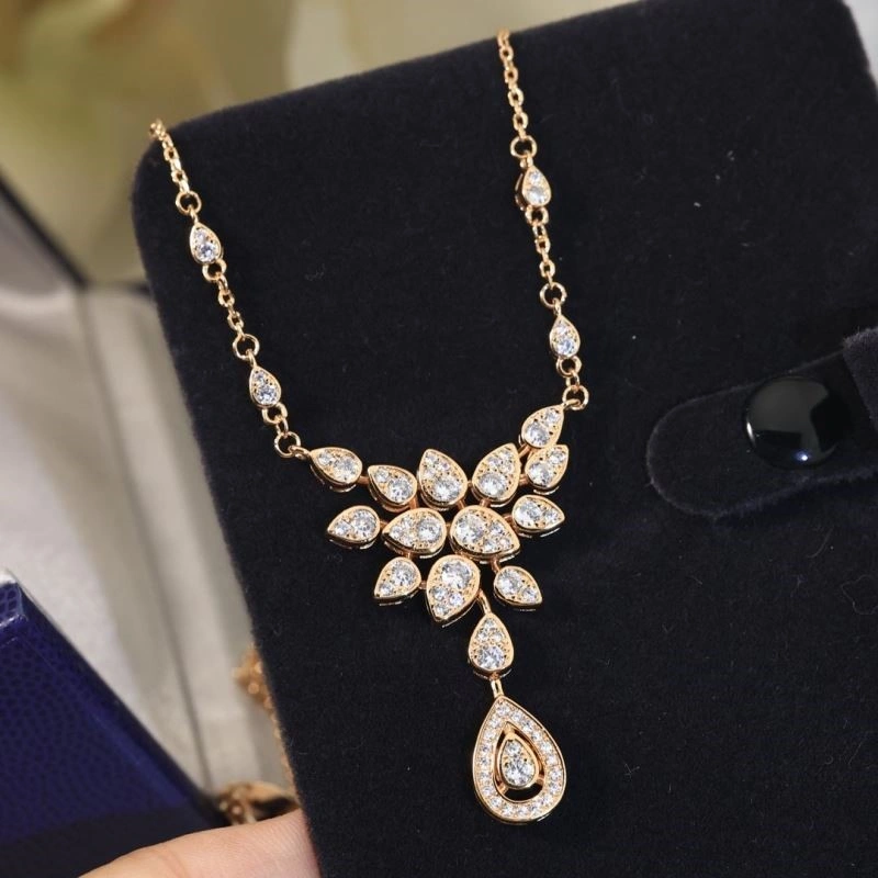 SoftTouch Chaumet Necklaces 210848