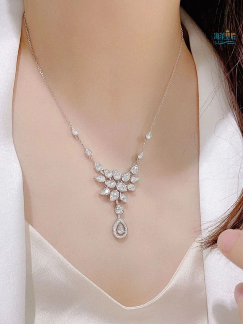 SoftTouch Chaumet Necklaces 210848