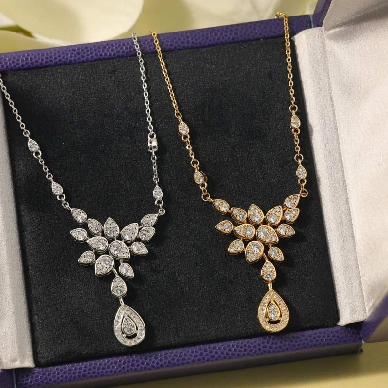 SoftTouch Chaumet Necklaces 210848