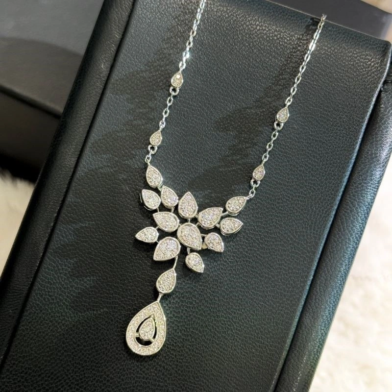 SoftTouch Chaumet Necklaces 210848
