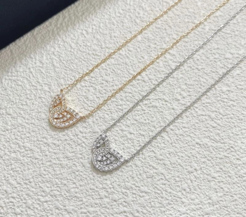 ComfortFit Chaumet Necklaces 210856