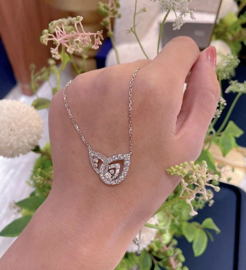 ComfortFit Chaumet Necklaces 210856