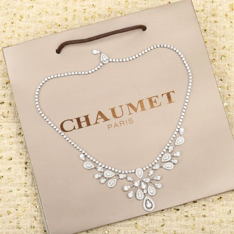Chaumet Necklaces Sophisticated 210841