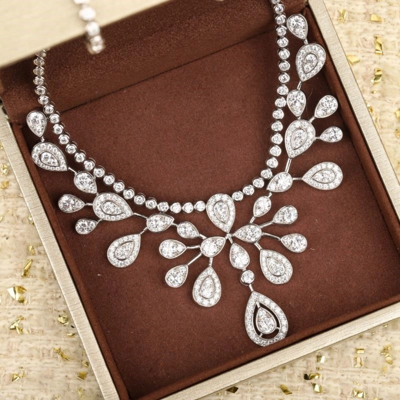Chaumet Necklaces Sophisticated 210841