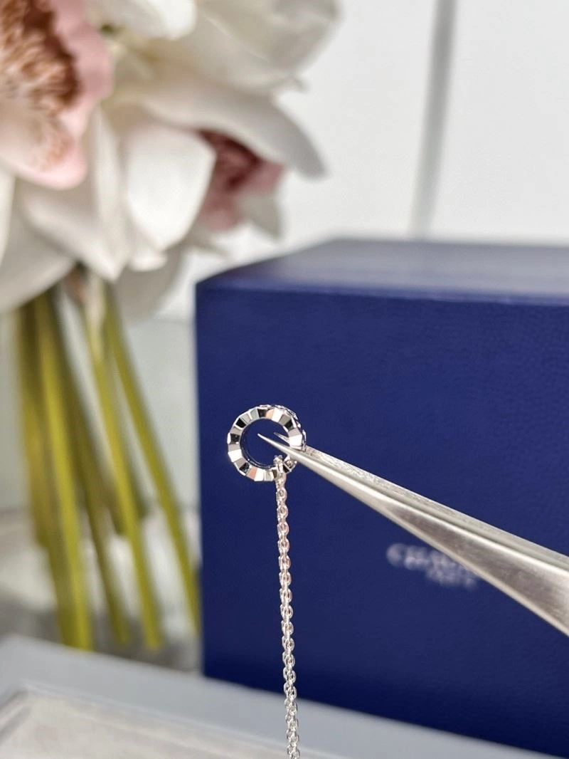 Casual Chaumet Necklaces 209988