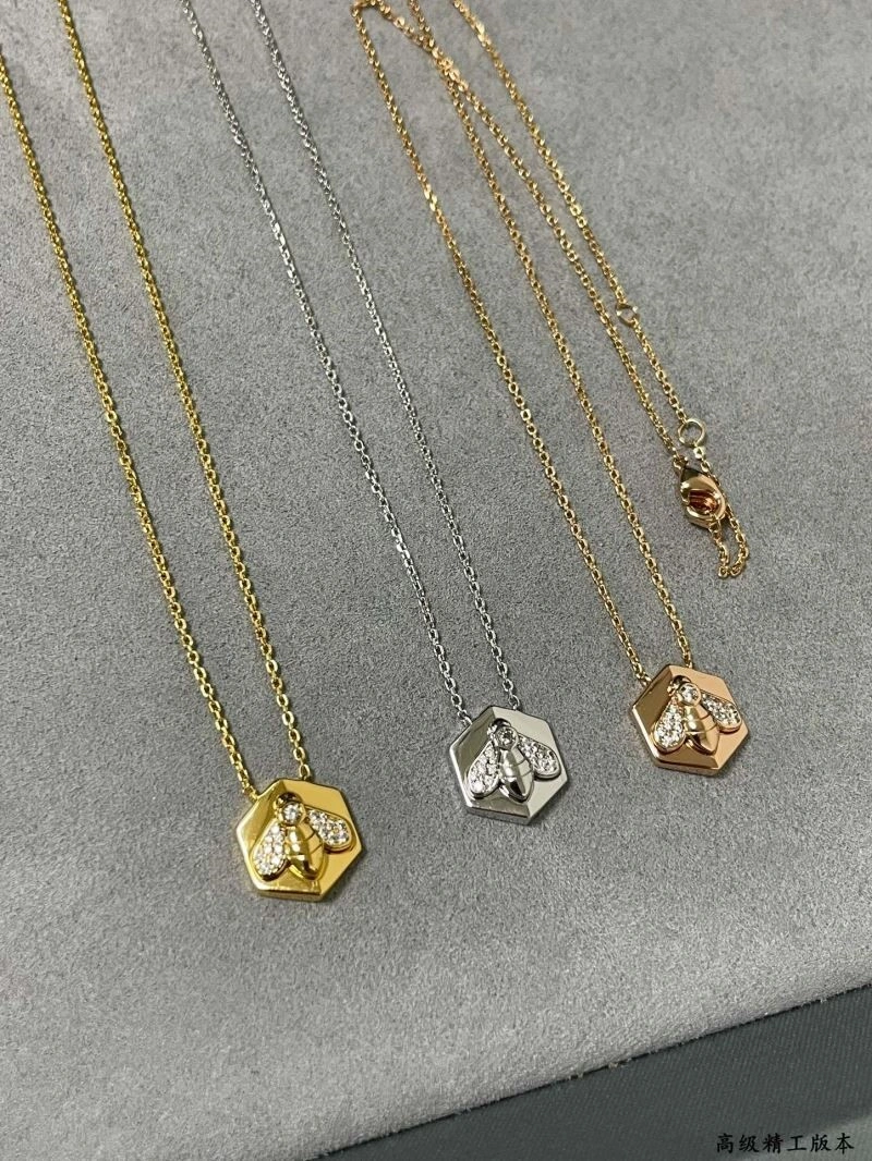 Chaumet Necklaces Snug 209979