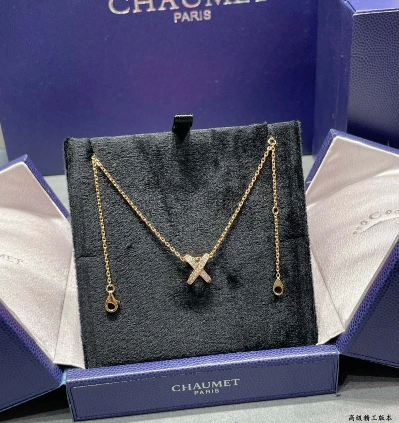 Compact Chaumet Necklaces 209976