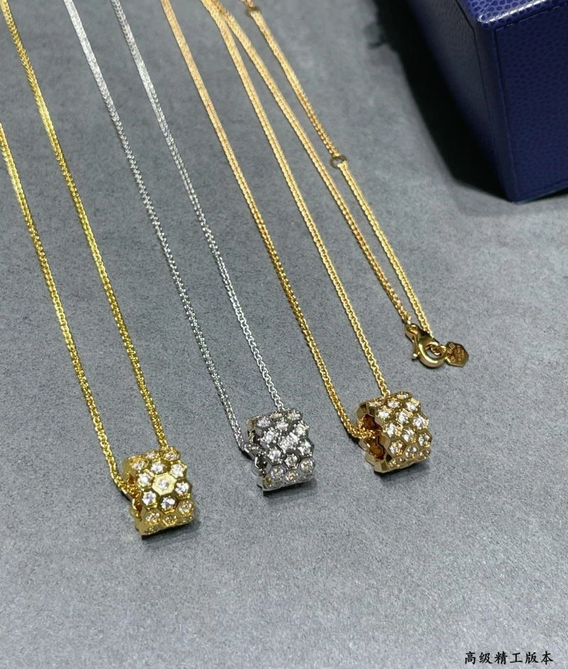 Chaumet Necklaces Casual 209959