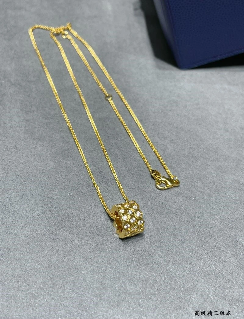 Chaumet Necklaces Casual 209959