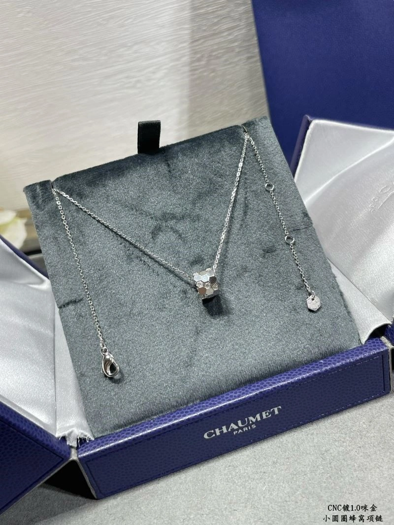 Chaumet Necklaces Effortless 209963