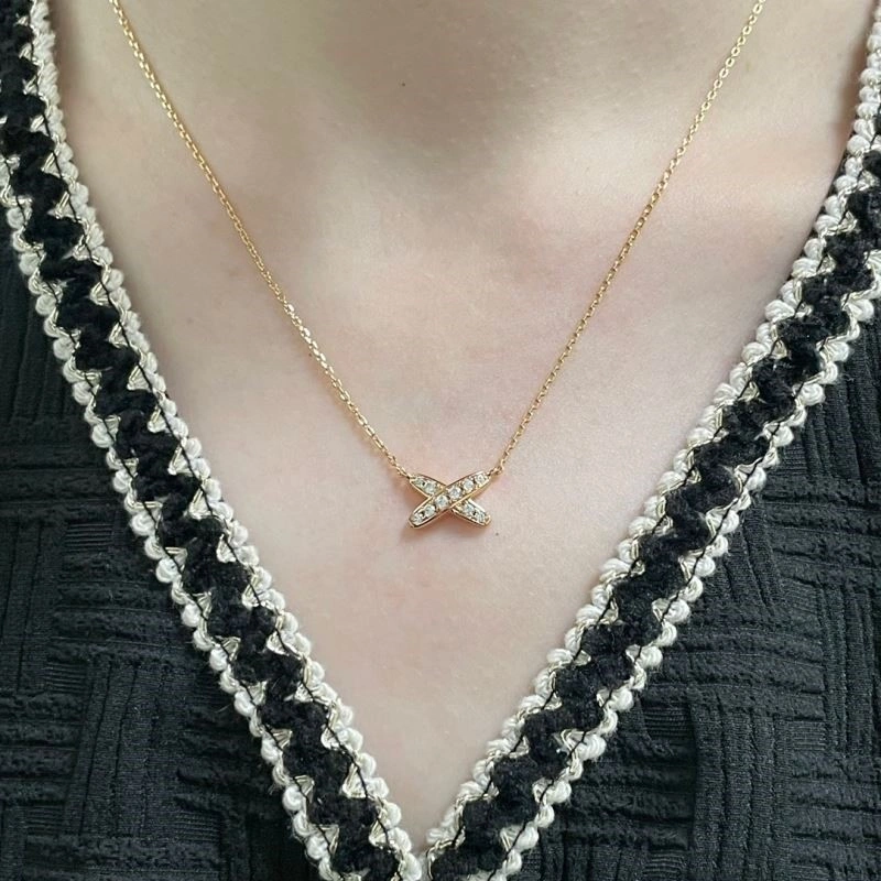 Youthful Chaumet Necklaces 209960