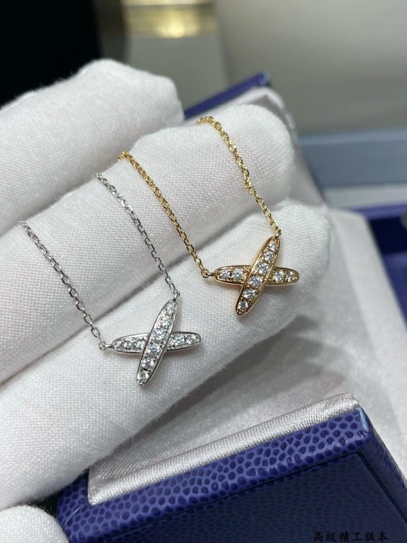Youthful Chaumet Necklaces 209960