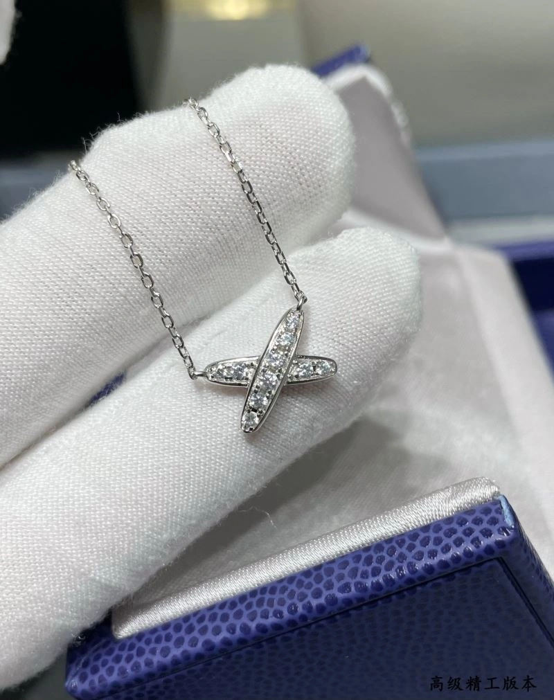 Youthful Chaumet Necklaces 209960