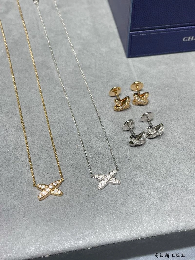 Youthful Chaumet Necklaces 209960