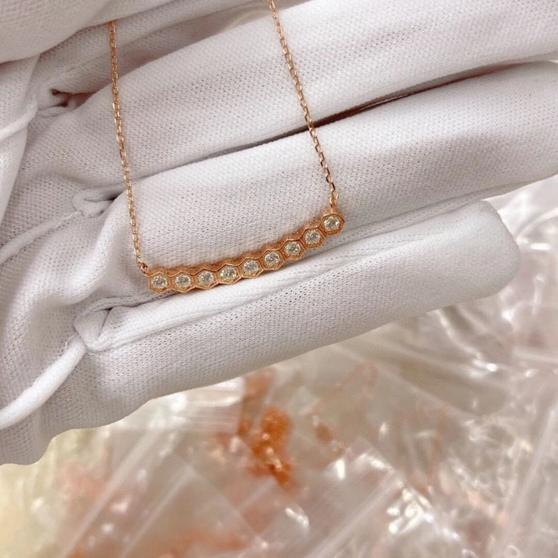 Practical Chaumet Necklaces 209980