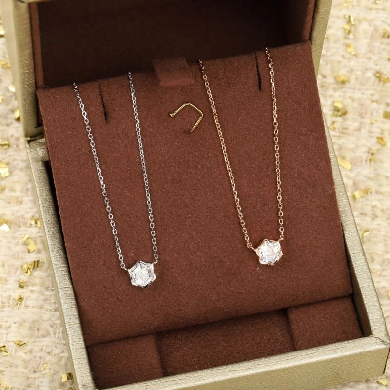 Chaumet Necklaces Practical 209957