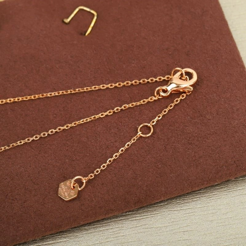 Sporty Chaumet Necklaces 209456