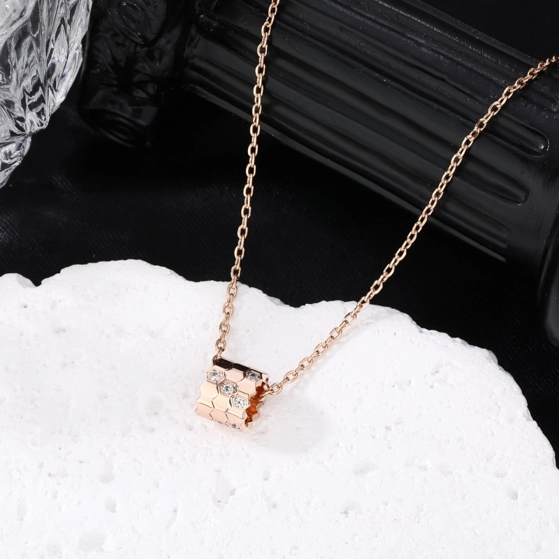 Breathable Chaumet Necklaces 208842