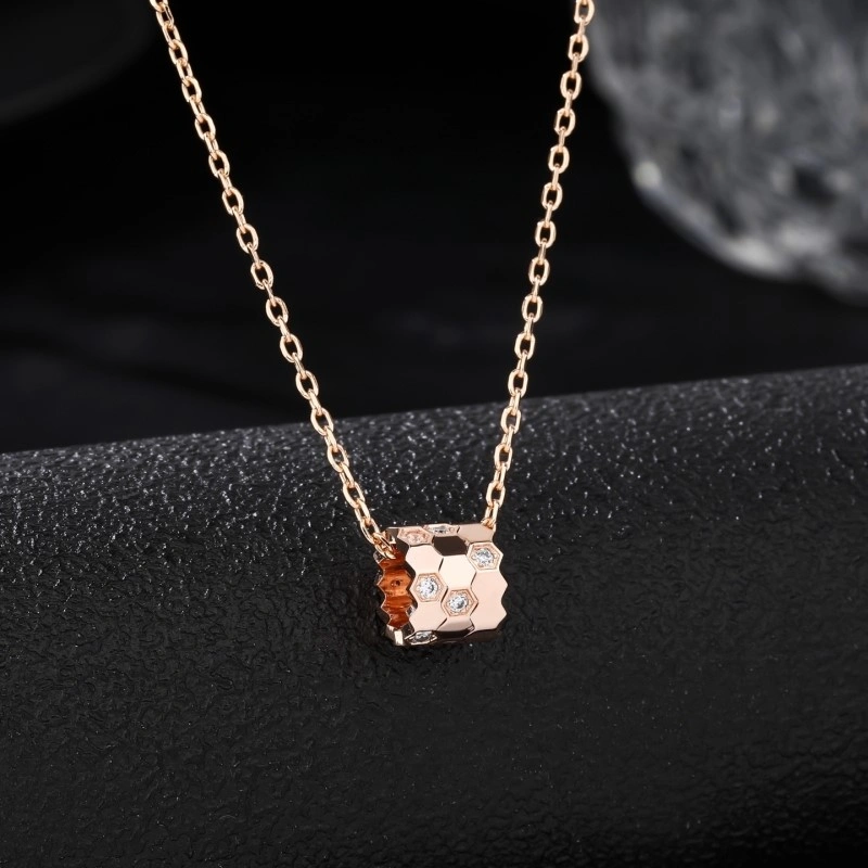 Breathable Chaumet Necklaces 208842