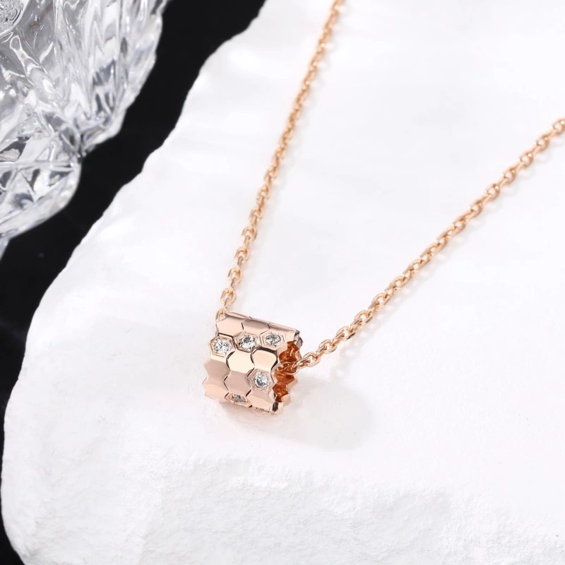 Breathable Chaumet Necklaces 208842