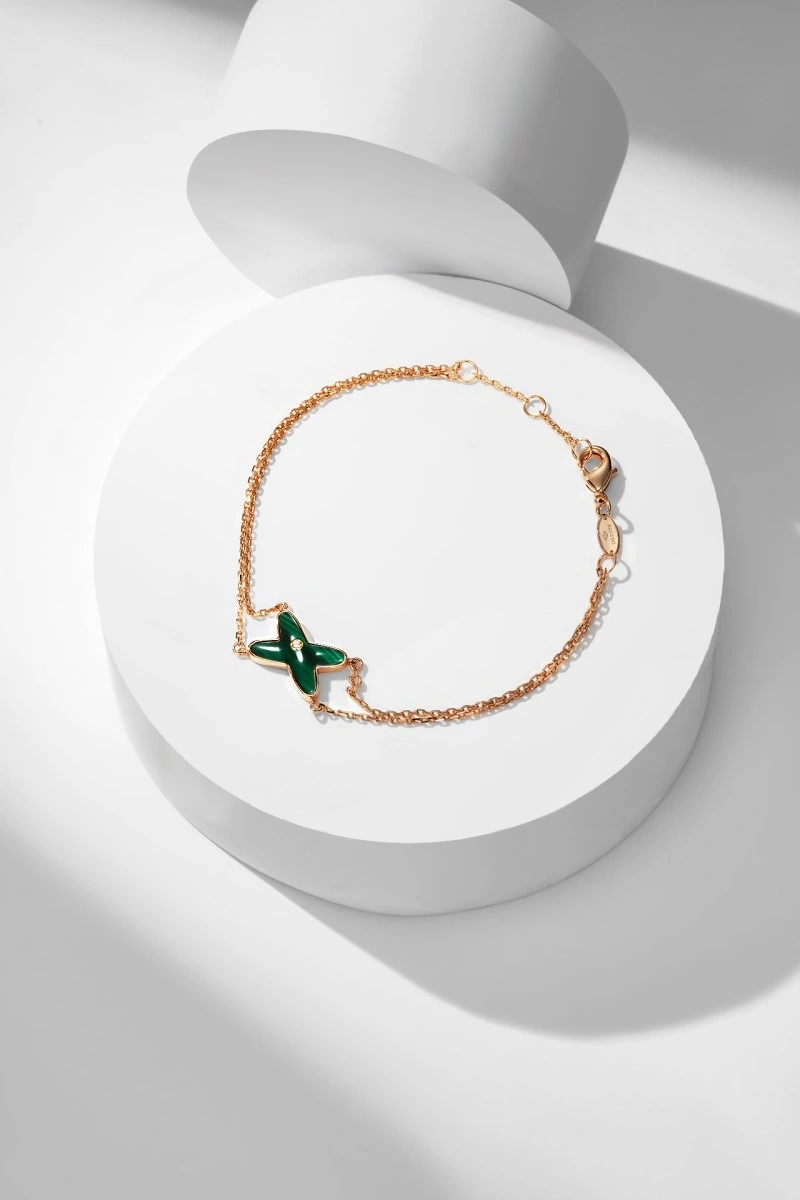 Chaumet Necklaces Bold 208120
