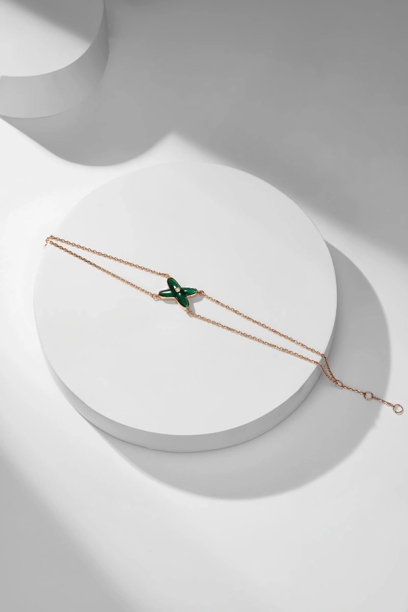 Chaumet Necklaces Bold 208120