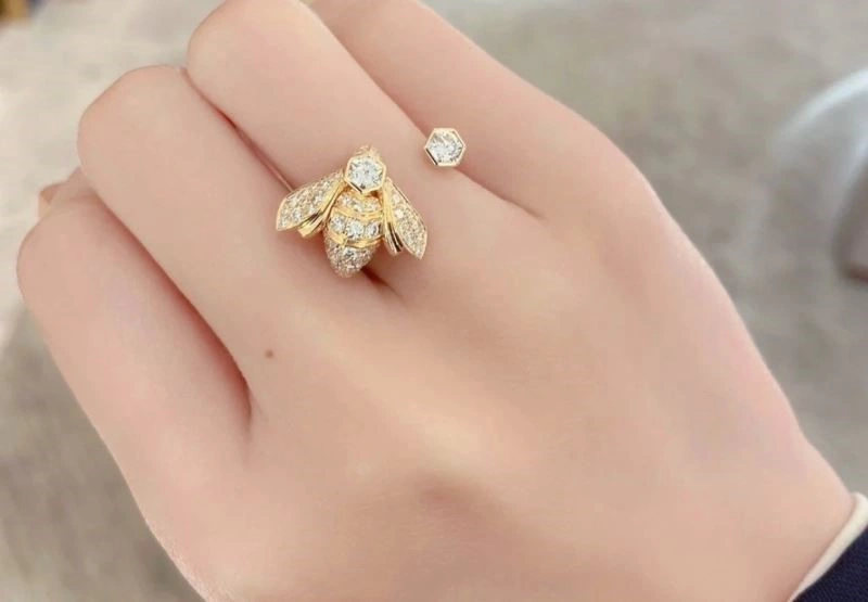 Sleek Chaumet Rings 209982