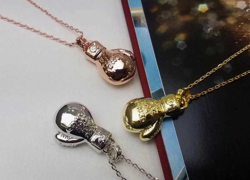 Chic Chiseled Necklaces 212256