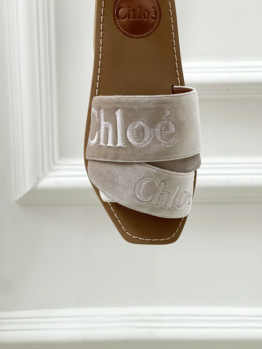 Chloe Sandals GoAnywhere 8189