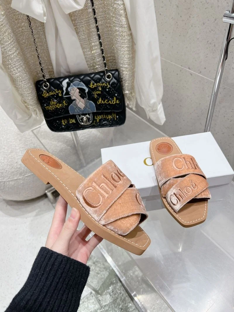 Classic Chloe Sandals 15819