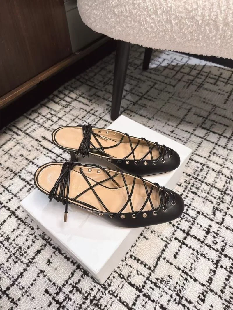 Minimalist Chloe Sandals 6539