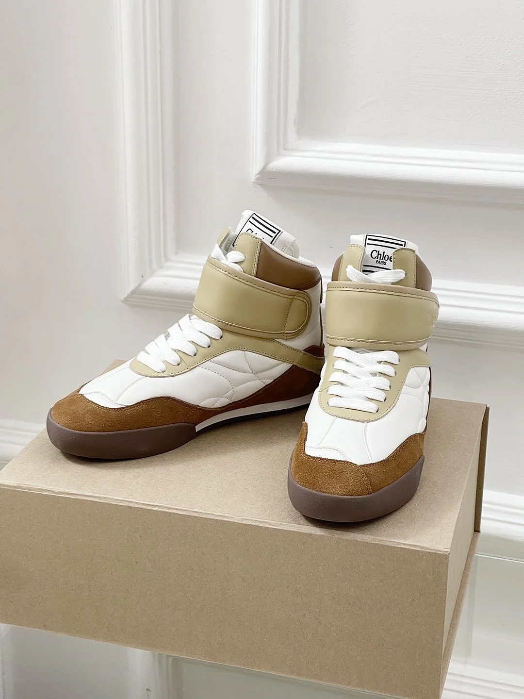 Sporty Chloe Shoes 8168