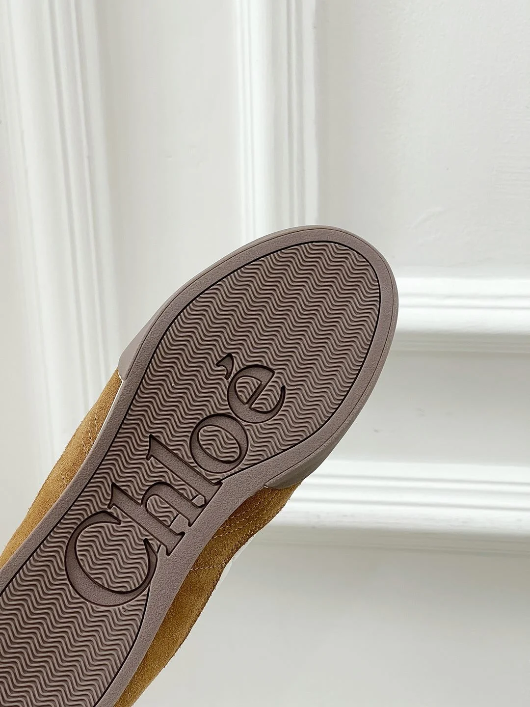 Sporty Chloe Shoes 8168