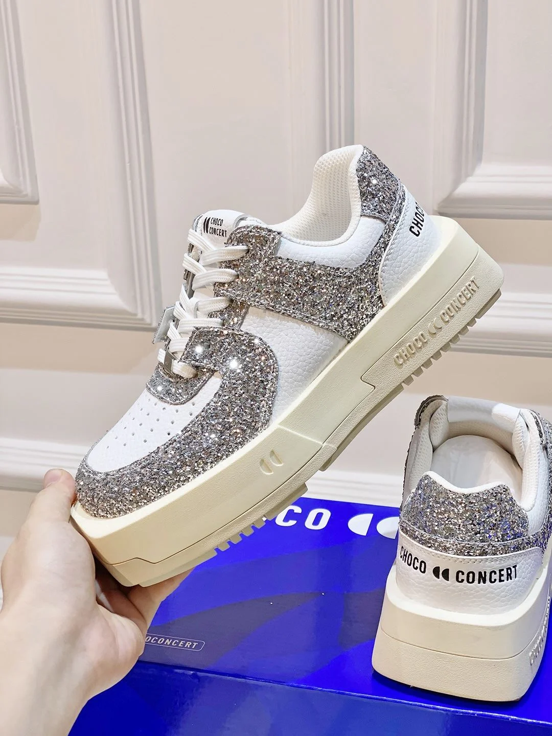 Chococoncert Shoes Compact 8190